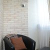 Ветка яблони в интерьере